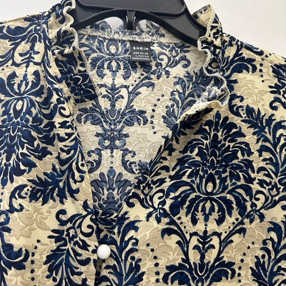 Women Blouse - Picture 4 of 8